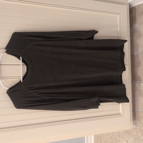 Dark Gray Textured 3/4 Sleeve Sweater - Picture 1 of 1
